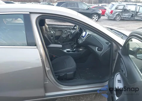 2022 Chevrolet Malibu Fwd Ls z USA, uszkodzony, nr VIN 1G1ZB5ST9NF215945